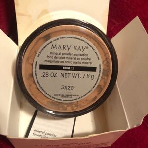 Mary Kay mineral powder foundation